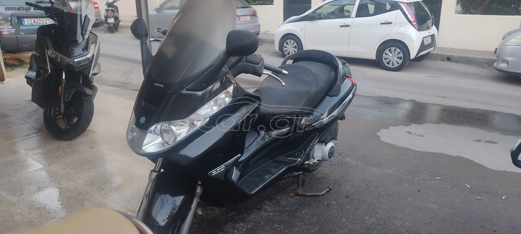 Piaggio X8 200 2004