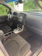 Nissan Navara 2012-thumb-4
