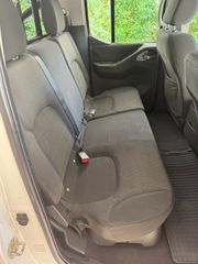 Nissan Navara 2012-thumb-8