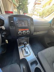 Nissan Navara 2012-thumb-9