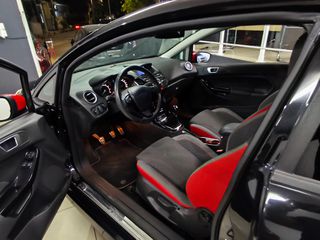 Ford Fiesta 2016 ST LINE 140ps-thumb-9