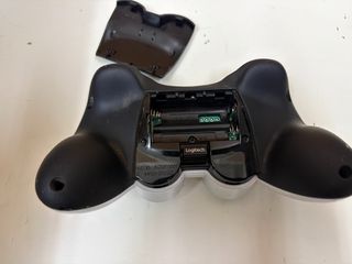 Logitech F710-thumb-1