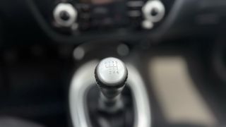 Nissan Juke 2015-thumb-14