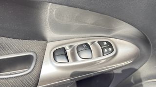 Nissan Juke 2015-thumb-21