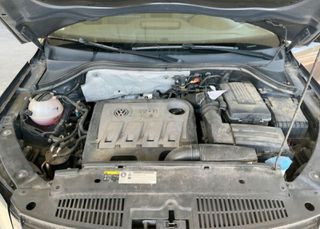 Volkswagen Tiguan 2014 2.0 TDi-thumb-25