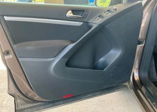 Volkswagen Tiguan 2014 2.0 TDi-thumb-33