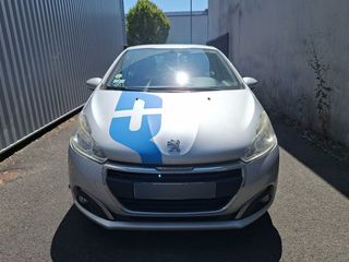 Peugeot 208 2017 Peugeot 208 1.6 Blue-HDi Affaire Premium Pack-thumb-3
