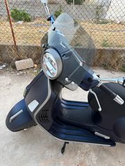 Piaggio Vespa GTS 300 2023 SUPERTECH-thumb-5