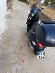 Piaggio Vespa GTS 300 2023 SUPERTECH-thumb-10