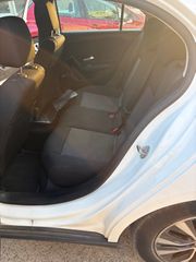 Mercedes-Benz A 160 2021-thumb-5