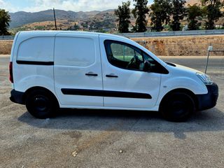 Κλούβα Citroen 2018 Berlingo 3θεσιο-thumb-2