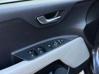 Kia Stonic 2019 1.0 T-GDI DESIGN!-thumb-14