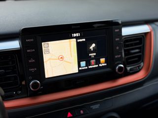 Kia Stonic 2019 1.0 T-GDI DESIGN!-thumb-29