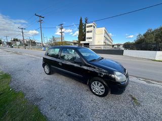 Renault Clio 2004