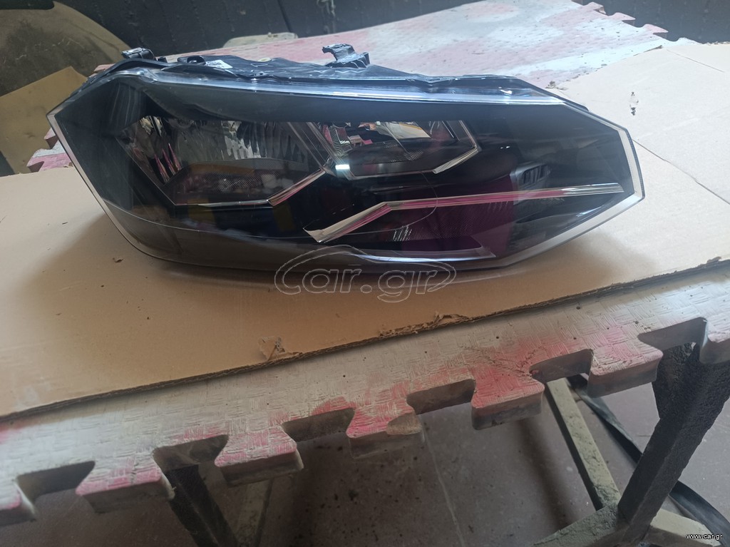 ΕΜ. ΔΕΞΙΟΣ ΦΑΝΟΣ VW POLO 017-021 2G1 941 006
