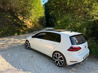 Volkswagen Golf 2018 GTD PANORAMA-thumb-1