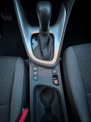 Toyota Yaris 2021-thumb-23