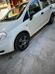 Fiat Grande Punto 2011
