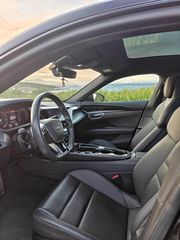 Audi e-tron GT 2021-thumb-9