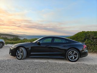 Audi e-tron GT 2021-thumb-5