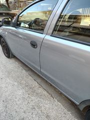 Opel Corsa 2005-thumb-1