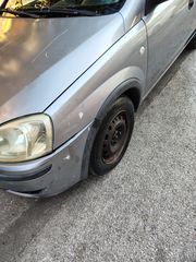 Opel Corsa 2005-thumb-3