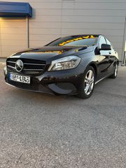 Mercedes-Benz A 180 2015 Urban a180-thumb-8