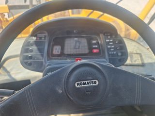 Φορτωτής Με Λάστιχα Komatsu 2001 WA270-thumb-13