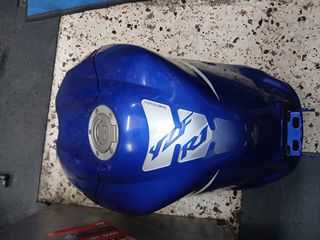 Yamaha YZF-R1 2004-thumb-2
