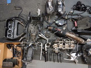 Yamaha YZF-R1 2004-thumb-7