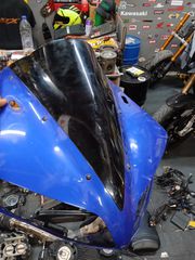 Yamaha YZF-R1 2004-thumb-8