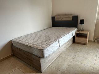 Σετ φοιτητικού δωματίου με κρεβάτι, βιβλιοθήκη και κομοδίνο