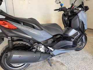 Yamaha XMAX 300 2022 Tech max