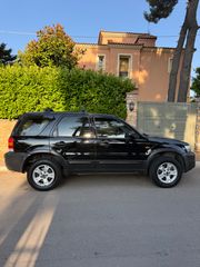 Ford Maverick 2004