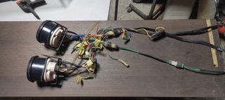 YAMAHA στροφόμετρο, ταχύμετρο,τριμομετρο,πιεση λαδιού, θερμοκρασία.