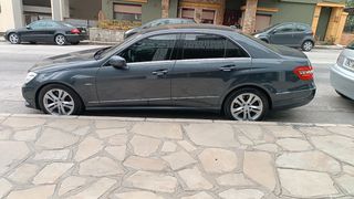 Mercedes-Benz E 250 2010 AVANTGARDE-thumb-9