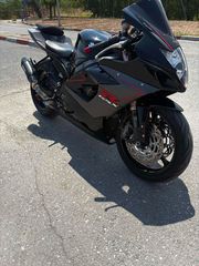 Suzuki GSXR 1000 2006-thumb-1