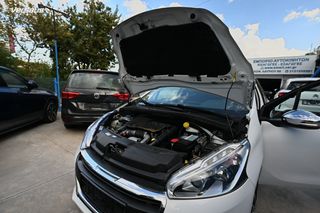 Peugeot 208 2016-thumb-14