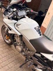 Honda CBF 1000 2011-thumb-4