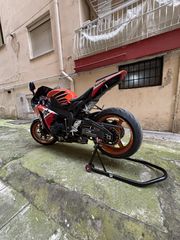 Honda CBR 1000RR 2009-thumb-8