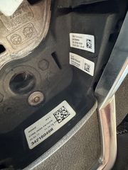 ΤΙΜΟΝΙ ΔΕΡΜΑΤΙΝΟ FORD FIESTA 2010-thumb-2