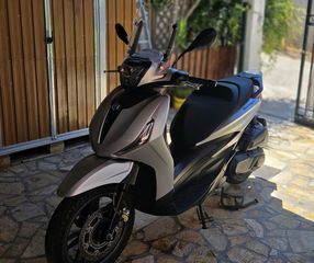 Piaggio Beverly 400 2021 s