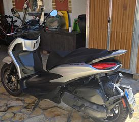 Piaggio Beverly 400 2021 s-thumb-4