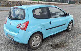 Renault Twingo 2014-thumb-3