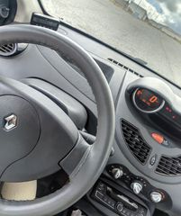 Renault Twingo 2014-thumb-4