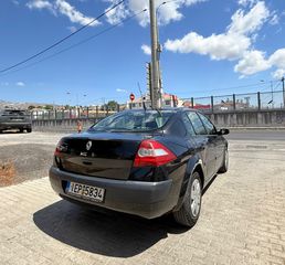 Renault Megane 2005 MEGANE 1.4 16V 98Hp-thumb-4