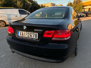 Bmw 320 2010-thumb-5