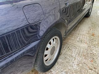 Audi A4 1997-thumb-5