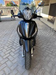 Piaggio Beverly 300 2018 Police-thumb-6
