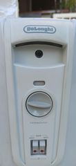 καλοριφέρ λαδιού Delonghi 2000w-thumb-1